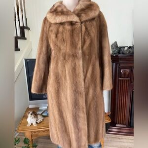 Elegant light brown mink coat